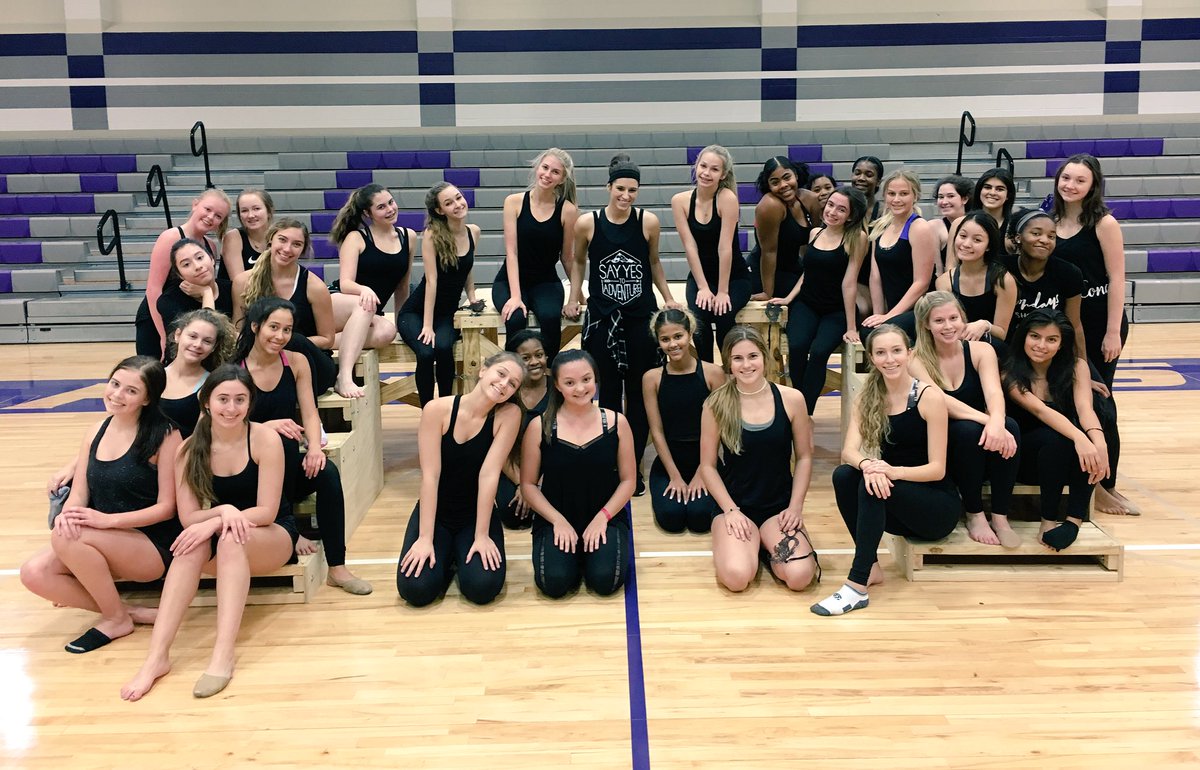 RPHS_Royals's tweet image. Royals learned a fierce Team Jazz today from Kori! #GottaLoveIt