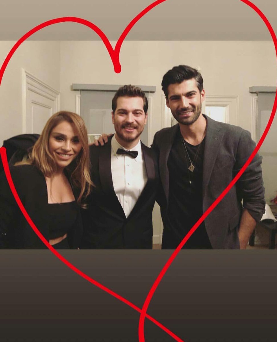 ulusoy_mylife's tweet photo. Dostlar temalı😌💙 #ÇağatayUlusoy #TheProtectorGala https://t.co/DHlOeauqzv