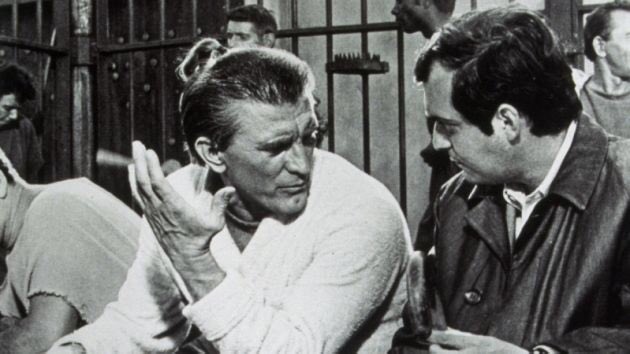 CryptoLoren's tweet image. 12.9.2018. Kirk Douglas’s 102nd birthday. #cryptokubrology Stanley Kubrick &amp;amp; Kirk Douglas. Paths of Glory (1957). Spartacus (1960). ~ @CryptoLoren /@cryptokubrology @mediamonarchy @MFCarrico @satoriallme @SyncBook @Sync42 @anomalistnews @reddirtreportOK @AnomalyRadio #KitchenSync