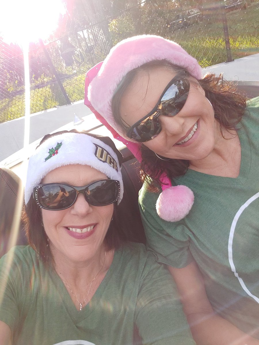 River Springs representing <a href="/RSMSGATORS/">River Springs MS</a> Orange City Parade