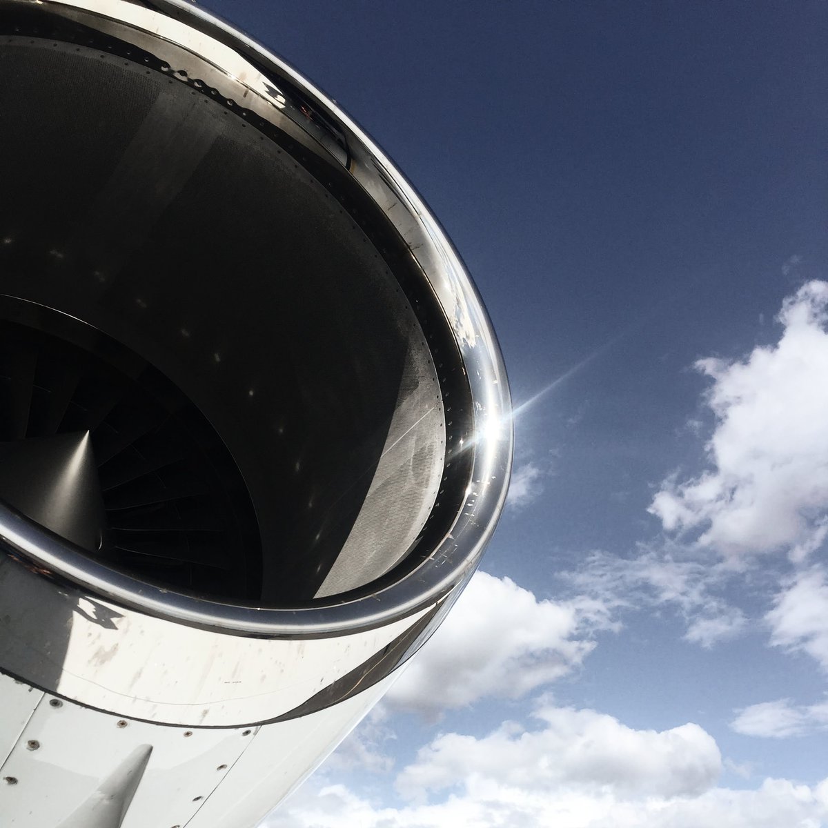 Guardian_Flight's tweet image. "the more reflective you are, the more effective you are." We're thankful for how effective our Lear45's are!
#Turbine #Lear45 #Aviation