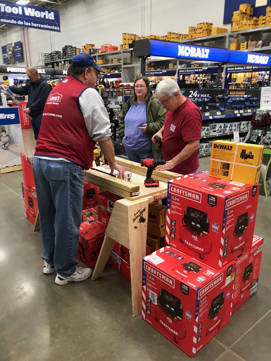 jayrob0219's tweet photo. Tool demo days at store 2625.
Way to show that store PRIDE!!! https://t.co/EN1YFDfG8U
