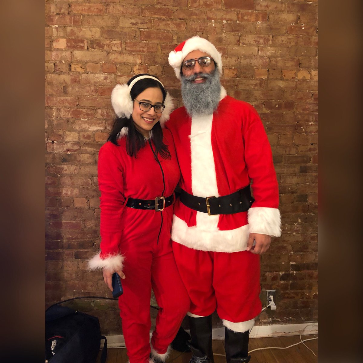 Happy holidays ! #SantaCon #NYC #BeardSeason