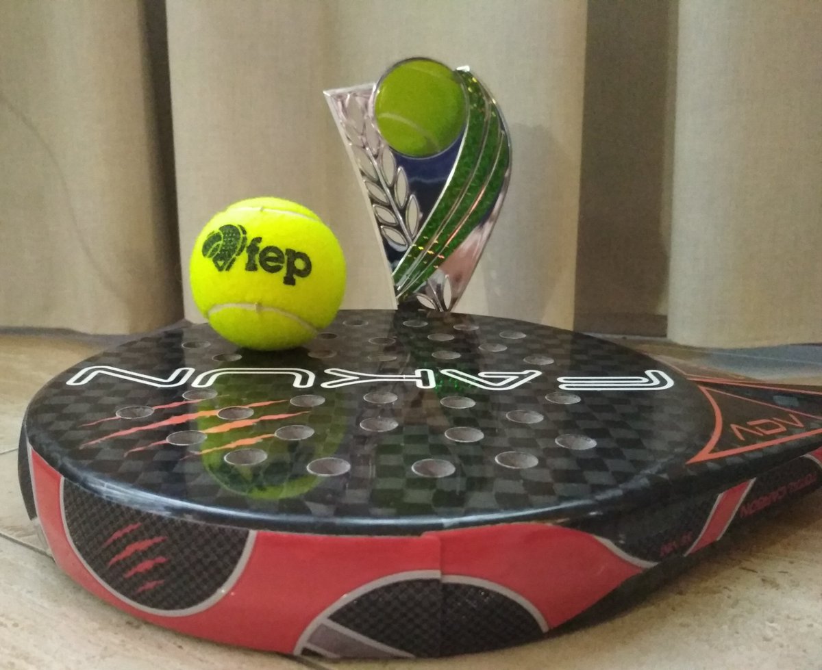 Cuando consigues levantarte y superarte, día a día, los años pasan pero la ilusión se mantiene intacta como la de un niño. Concentración y Resistencia. Solidaridad y Compromiso. Constancia y Respeto. Entrega y Talento. #valores #campeones #padel #okpadel #fpcv