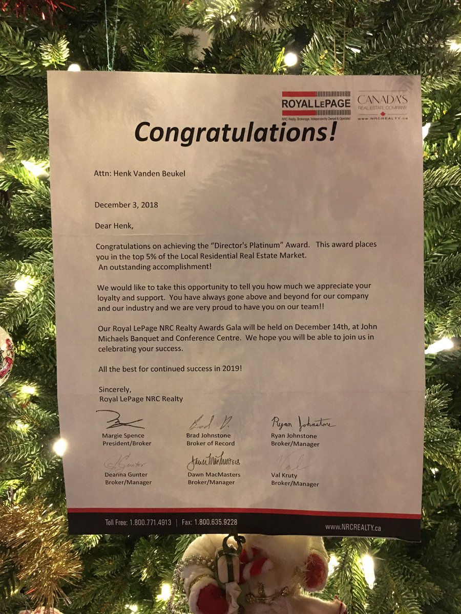TALLRealEstate's tweet photo. Today we found out that for the third year in a row, we’re being awarded Director’s #Platinum, placing us in the top 5% of our market.
To all of our amazing clients, thank you for allowing us to go #aheadabovetherest for you! https://t.co/CdQl4AJrjs