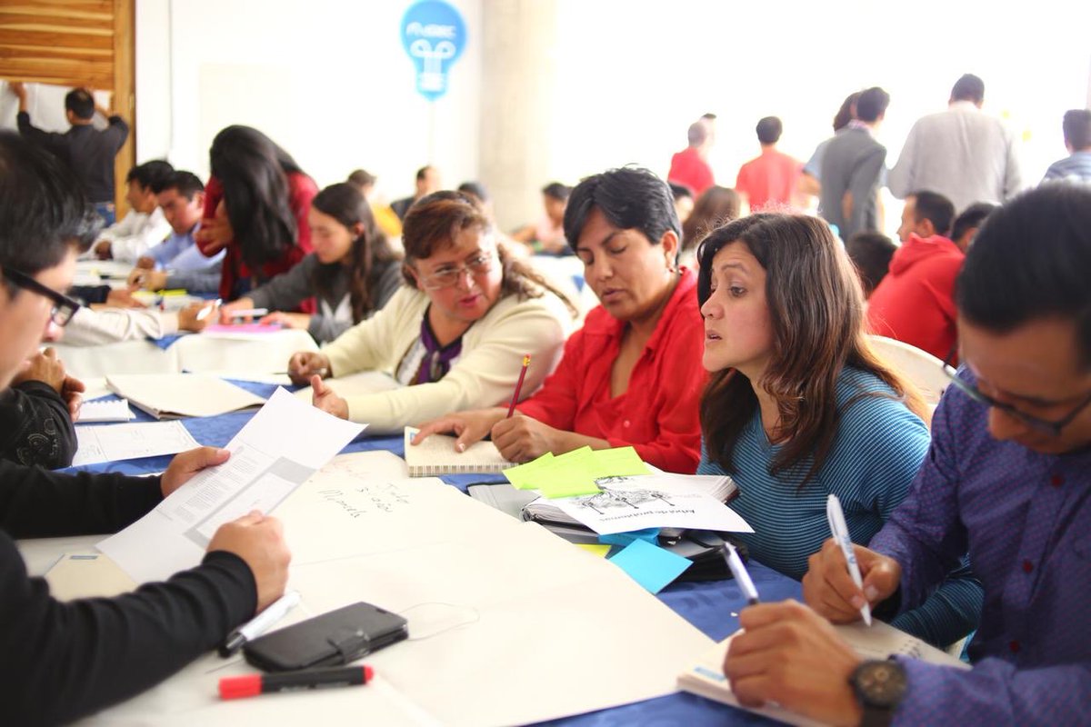 EDEC_EP's tweet photo. Continuamos esta tarde con el #IdeatónCuenca2018 hasta las 19:00, junto a nuestros jóvenes emprendedores, @HultPrizeEC y #codeisEc en el #MegaParqueLaLibertad.👏Mañana, trabajaremos en nuestros proyectos de emprendimiento hasta las 17:00. #CuencaEmprende #ConectaCuenca. https://t.co/RbsroXDxrL