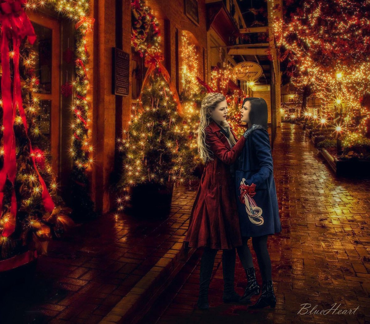 I made this #SwanQueen manip last year ❤️
Happy Holidays to everyone 🎄❄️ BlueHeart💙 #EmmaSwan #ReginaMills #Christmas #OnceUponADecember