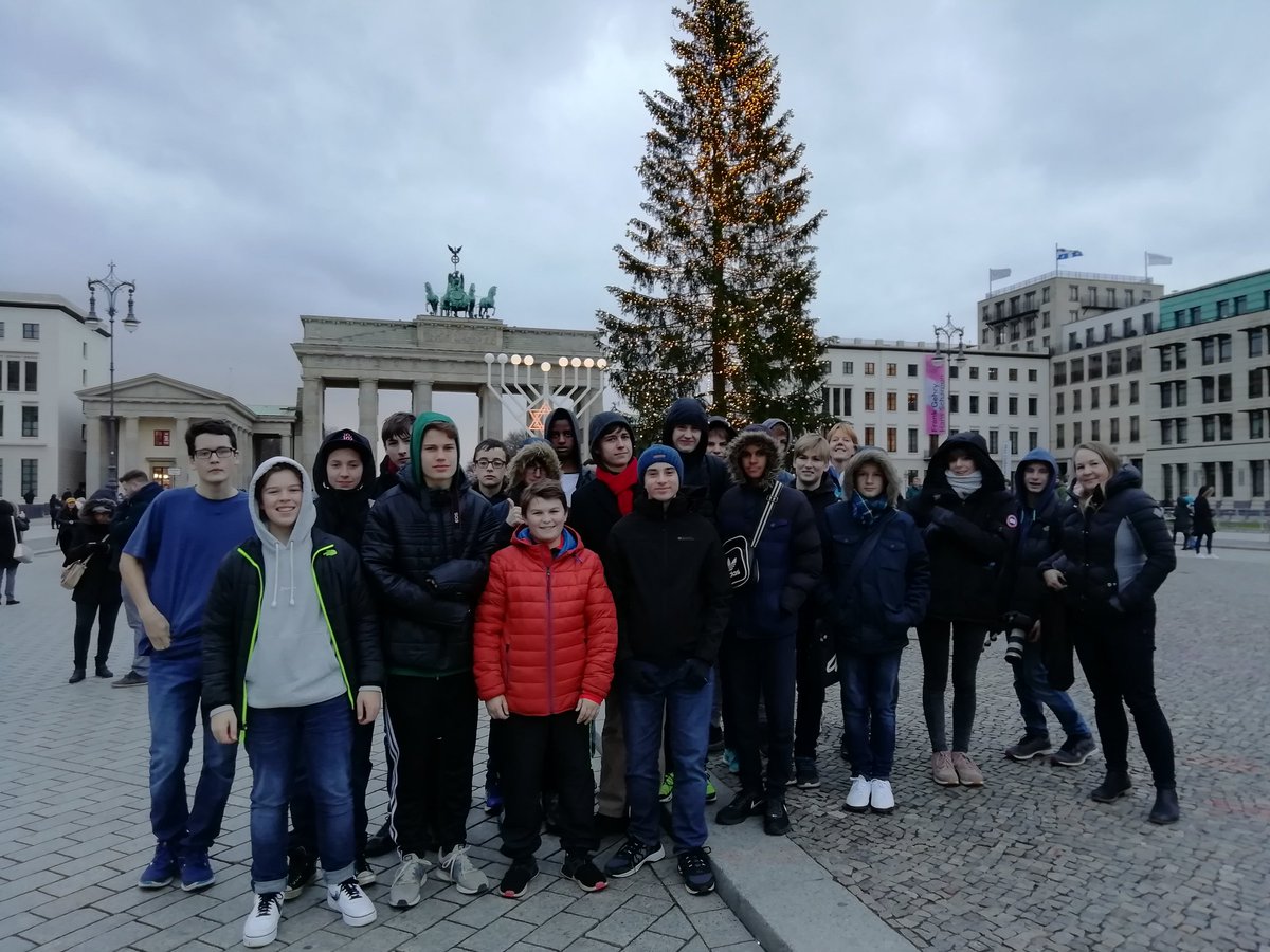 KESWmfl's tweet photo. We've had a fantastic day exploring Berlin on foot.  All shattered but ready for another day https://t.co/VvNhZG1NFn