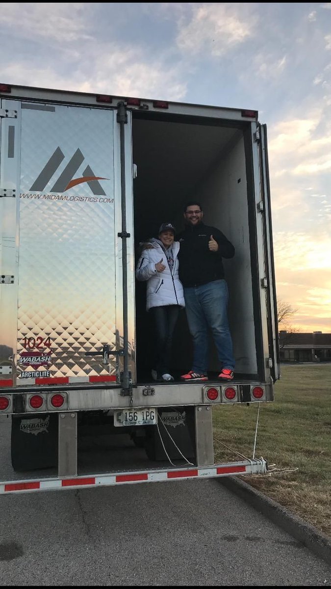 Thank you #STL we collected several pallets for #cawildfire relief. Were short on our goal &amp; can use EVERYONE'S help Sunday. From a can of soup to case of water, the @midamlogistics and @wisefandi teams will be at 900 South Highway Drive in Fenton from 9am-5pm #milesforcalifornia