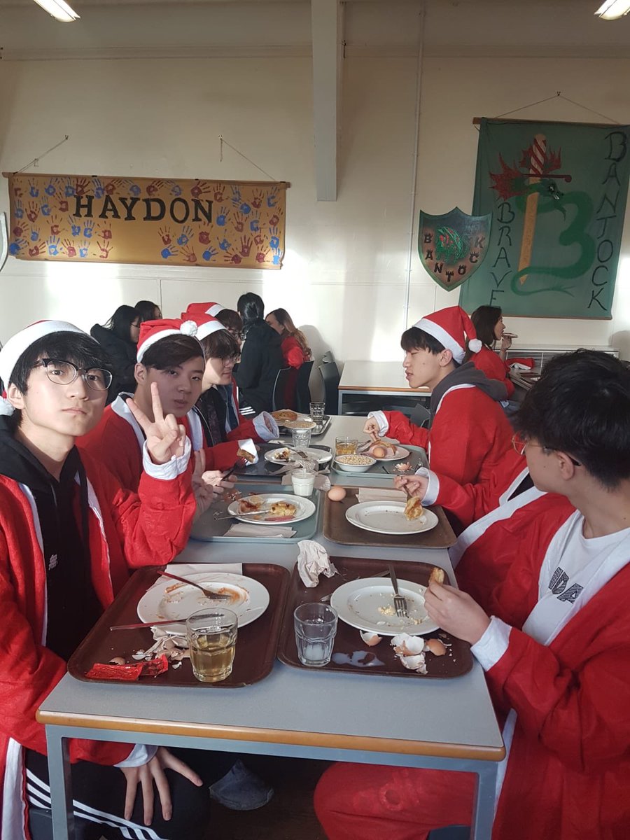 tettcoll_board's tweet photo. Boarders breakfast ready for the charity Santa run. All for a good clause!! https://t.co/AW0AqBRr8u