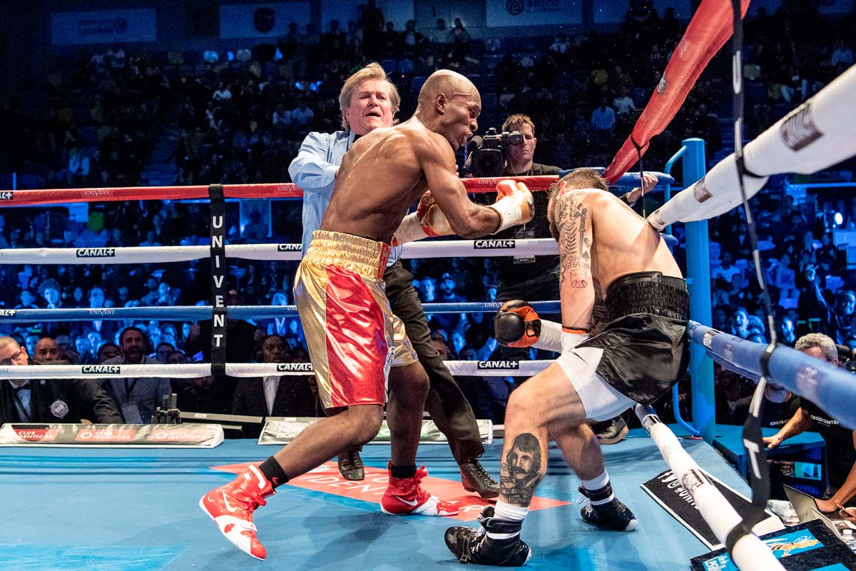 UniventBoxing's tweet photo. Les photos du sacre de @Soromichel, champion du monde WBA des Super Welters
#SOROvsVENDETTI
#LABOXEAVECCANAL 
#UNIVENTBOXE https://t.co/l0PydJmOJ3