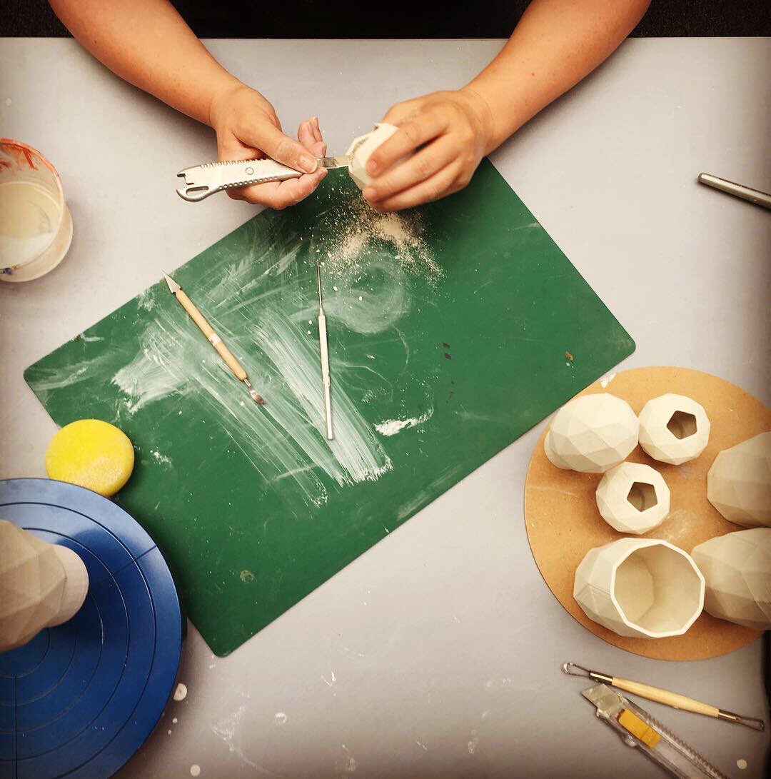 Katy_KBAM's tweet photo. Studio ceramics - 3D printing in clay and hand working. @ANCA_Inc 
.
#3dprinting #wasp3d #3dceramics #wip #clayprints #cbrarts #constructdeconstruct Australian National Capital Artists Inc #ancastudio15 #studiolove @auscouncilarts https://t.co/Hew17HvYaX