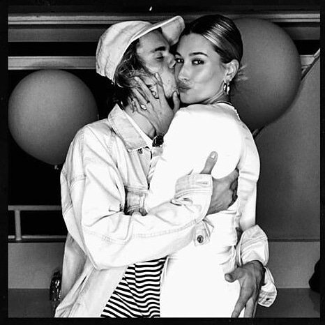 alerauhl0802's tweet photo. Love you too  😍😍😍❤ @justinbieber @haileybaldwin https://t.co/IcRc8c7VQR