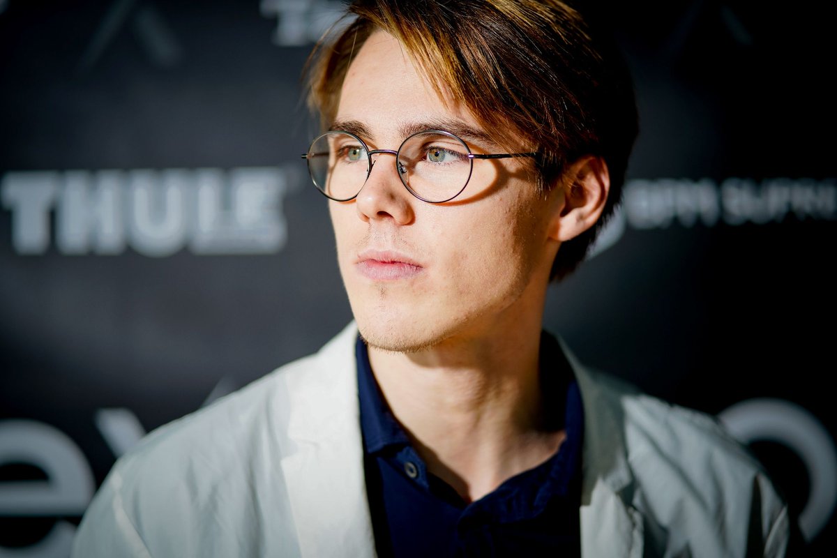 <a href="/OLWIKmusic/">OLWIK</a> says #Science inspires his music! What else could he be cooking up in his music lab??? 🎧 to our #interview with OLWIK in the @PanasonicNL pop-up studio during #ade! <a href="/ADE_NL/">AmsterdamDanceEvent</a>  👉 buff.ly/2RDBC6N