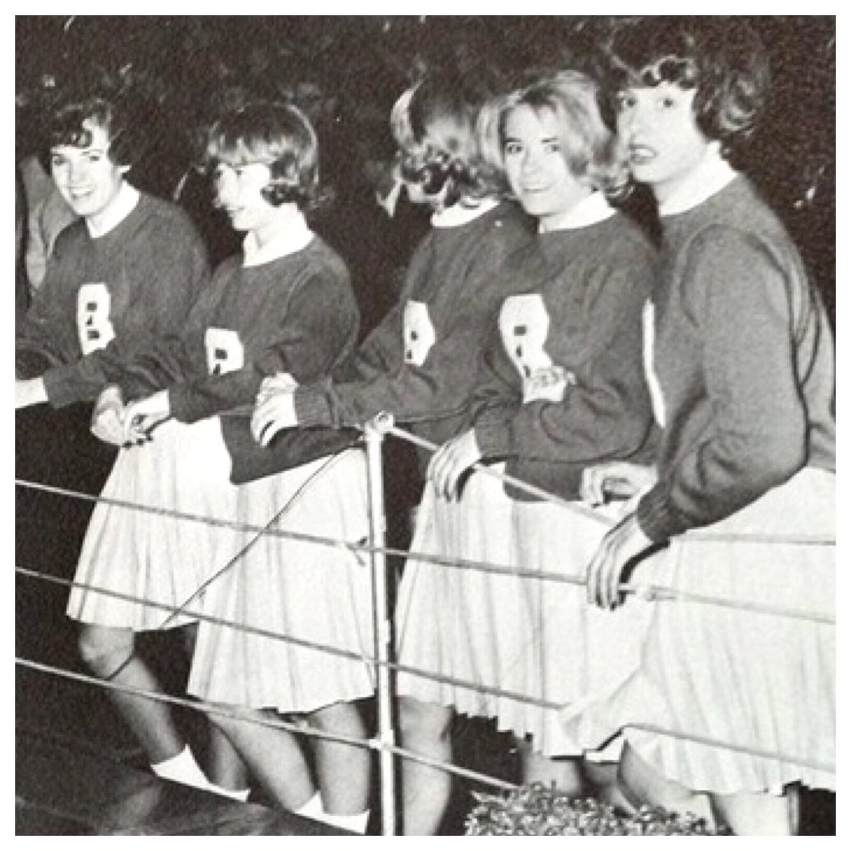 ButlerWarSong's tweet image. BU-TLE-R U a Bulldog?  Heck, yeah!  #GoDawgs 🐶🏀 #Team121