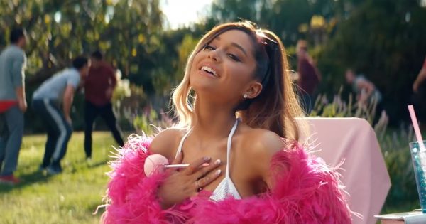 VIZENTEMORA's tweet photo. Here's What Marketers Can Learn From Ariana Grande's Viral ... - Adweek https://t.co/hZoKQhxygS https://t.co/FalZbC8ih2