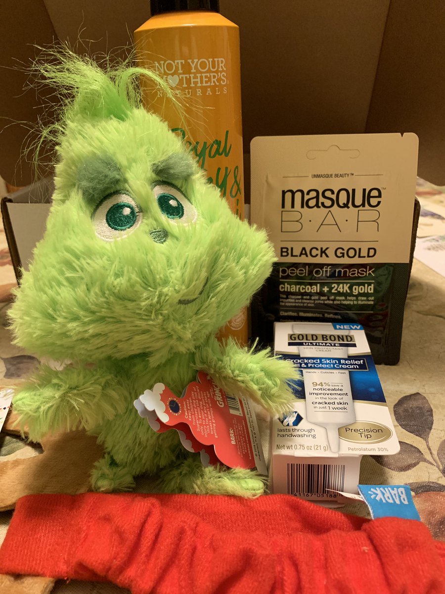 MissTechTravis's tweet photo. Excited to test out these things and give a fur friend these goodies! #letitsnowvoxbox #nydryshampoo #masquebar #barkboxinfluenster #sootheandsmooth https://t.co/yBBi08rAhk