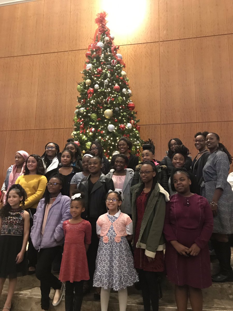 fgmentoring's tweet photo. Our young ladies enjoyed all the beautiful sights and sounds @AtlantaSymphony had to offer. We'll be back sooner than later! @Just_Reid @PamRoweTeaches @Dr_A_Simmons @MsKirksey4 @iamjeneensmall @sandyphd16 https://t.co/SjNlsibMkv