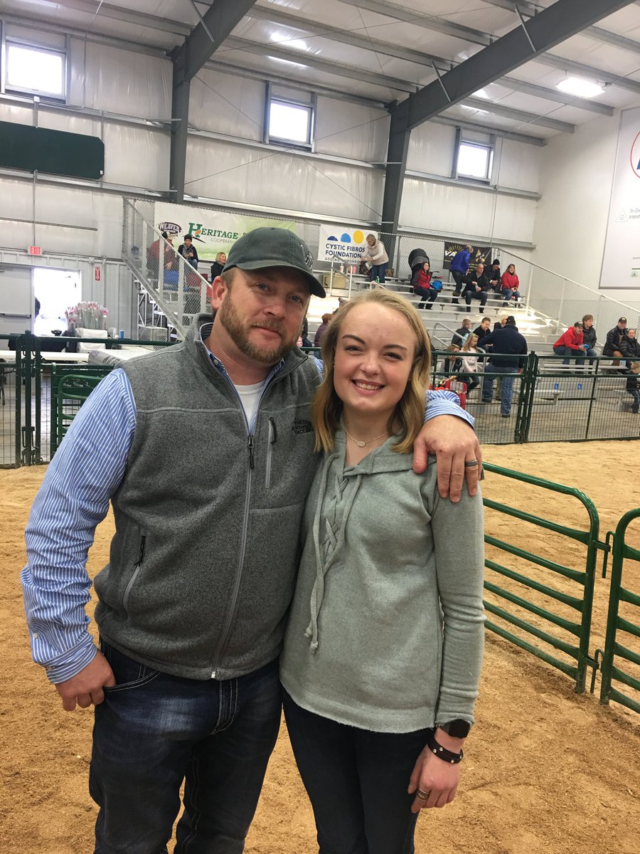 InItToEndItPig1's tweet photo. Show Announcements!!
Earliest unload time 12pm Friday December 28 please come to anex FIRST!
Saturday two shows with adult showmanship to follow. Sunday showmanship will start the day with one show to follow. We will have a pick pen sale in December keep watching! https://t.co/kPsQrv7yib