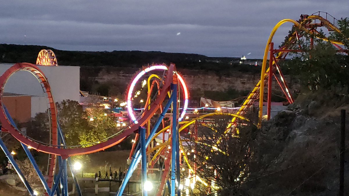 acesouthcentral's tweet photo. And even more from the ACE #FelizFiesta 2018 Clifftop Christmas tour at @SF_FiestaTexas!
#RideWithACE
#TheACEadvantage
#ACE40th
@aceonlineorg https://t.co/TGtLVNmc0s