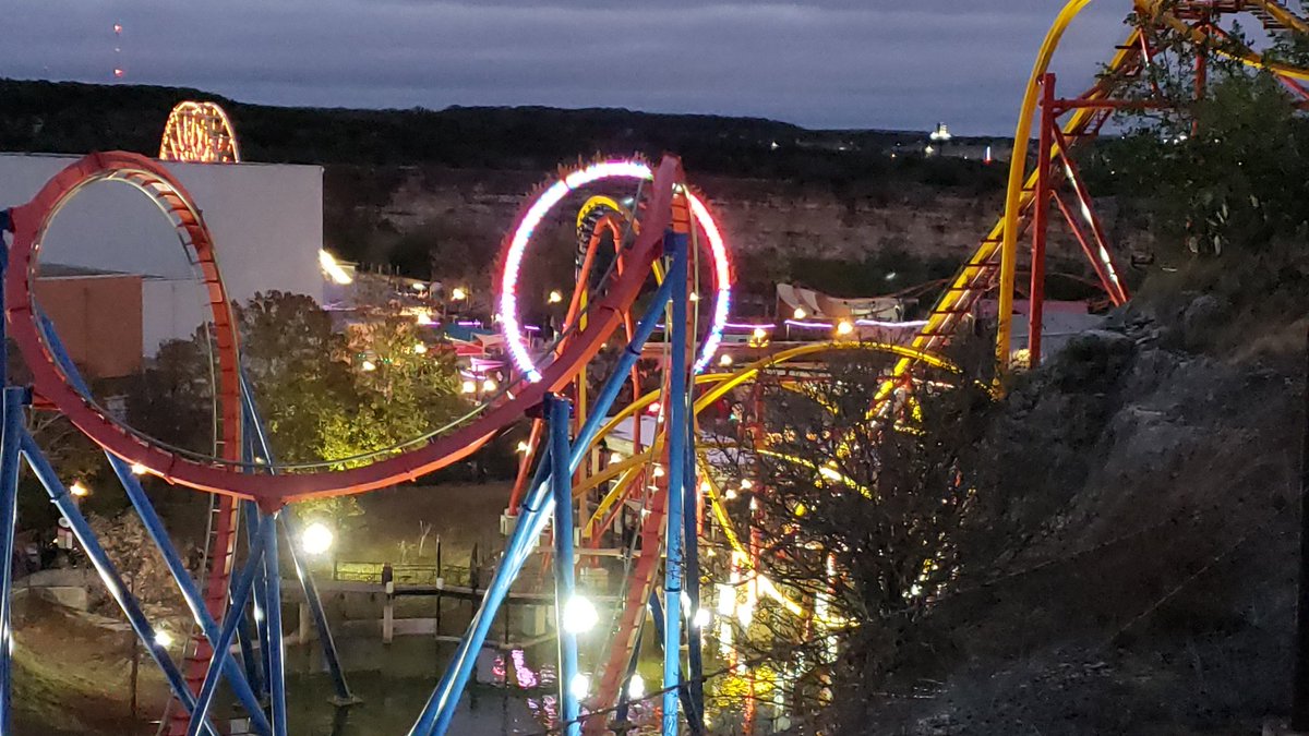 acesouthcentral's tweet photo. And yet even more from the ACE #FelizFiesta 2018 Clifftop Christmas tour at @SF_FiestaTexas!
#RideWithACE
#TheACEadvantage
#ACE40th
@aceonlineorg https://t.co/i9vKHyFdz1