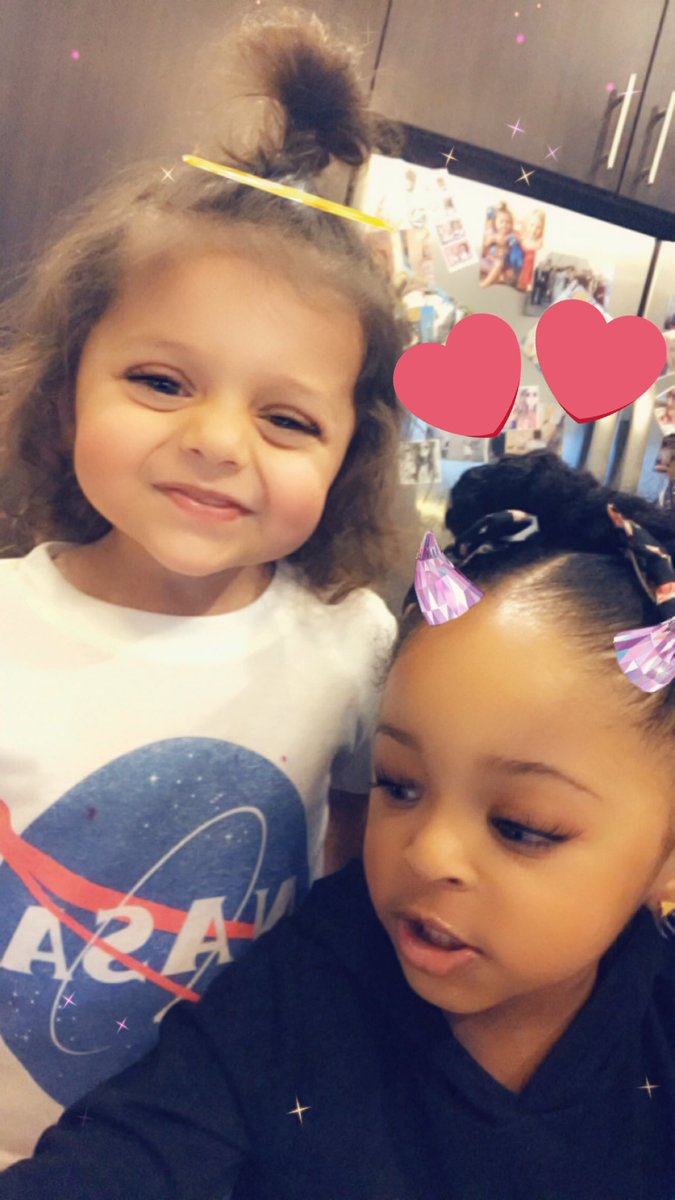 KathleenLatta's tweet photo. When little @ListoryMaking and little @kathleenLatta get together. #ourminime #snapchatfun https://t.co/TSRMg9AiN8