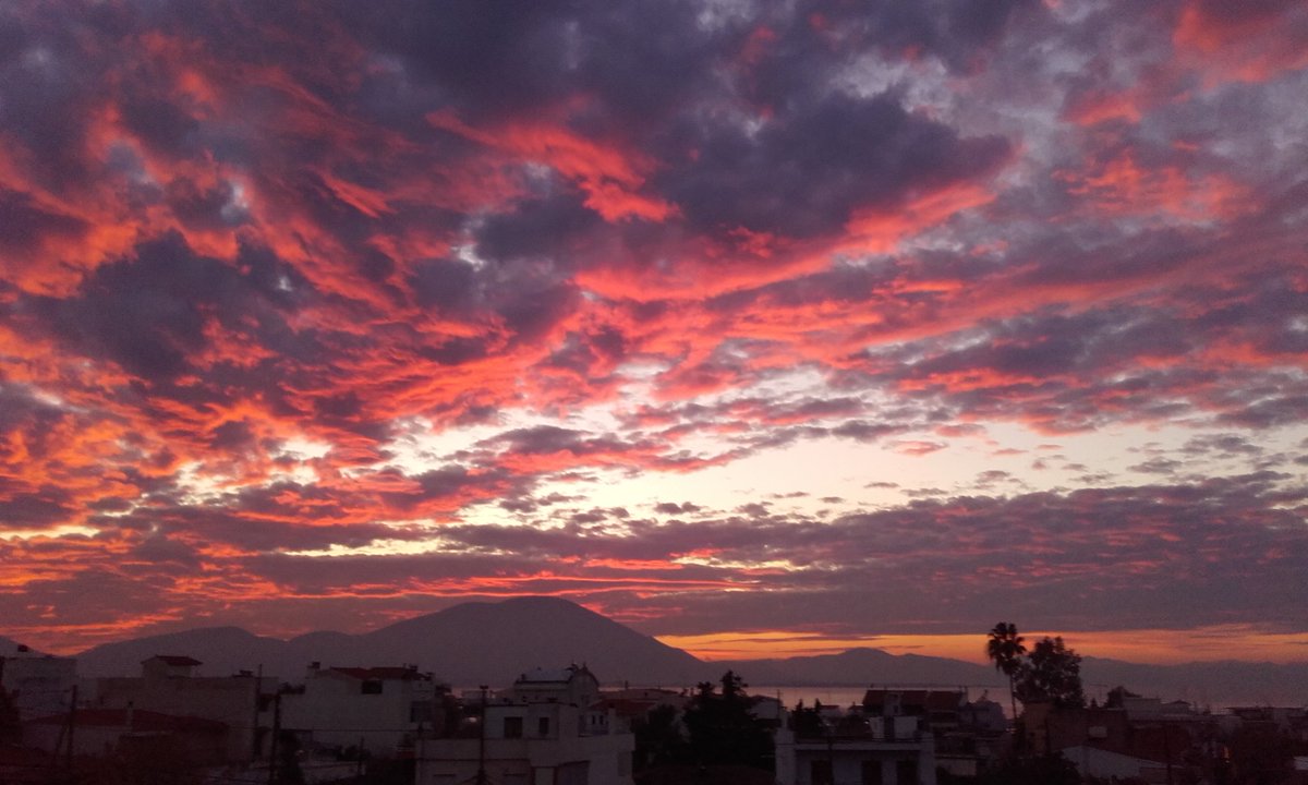 flery72's tweet photo. #Sunset
#Red_Power https://t.co/OZH7l7D607