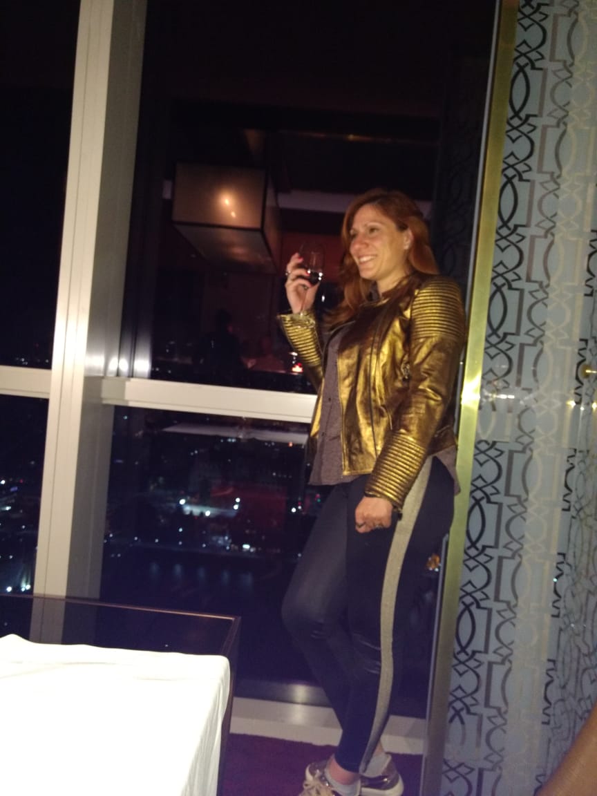 Ladefensoracyn's tweet photo. Espectacular noche en Puerto Madero!!! Cena en el Hotel Alvear Icon!!! Vista desde el piso 31... Kayla!!! 😉😉😉 #divinatotal😍 https://t.co/o1m7QdSU7w