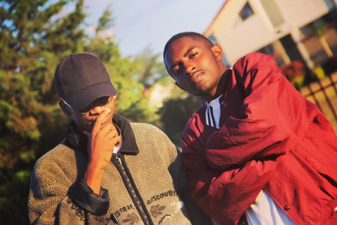 kenyandosage's tweet photo. They asked me if I am an artist and I told em yes.... Coz I draw attention
#yammygang #NAIROBOSS #Nairobi https://t.co/3kOMbvYVqw