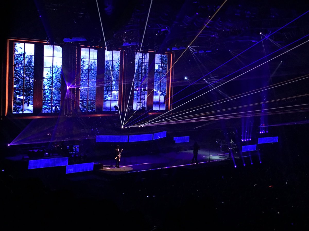EnergyDrinkJosh's tweet photo. #BestChristmasMusic #TranSiberianOrchestra #InfiniteEnergyArena #FeelTheEnergy https://t.co/wGwziBR32Y