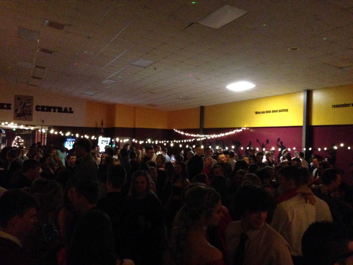 PCHSChargers's tweet photo. Santa Switch Dance is a huge success! Love our Chargers! https://t.co/cczQiYhcUK