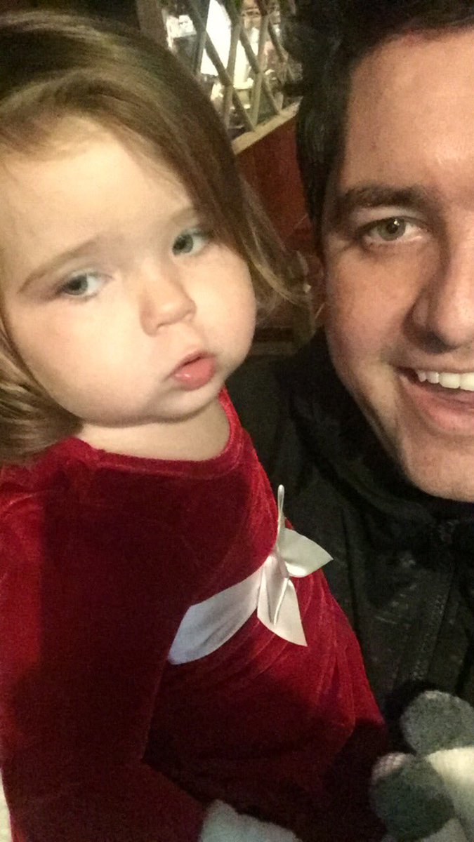 chrismlemon's tweet photo. 6 hours of driving. 2 hours of North Pole action with my little nugget and the family #dadlife #northpoleexperience https://t.co/UqMxDifCr9