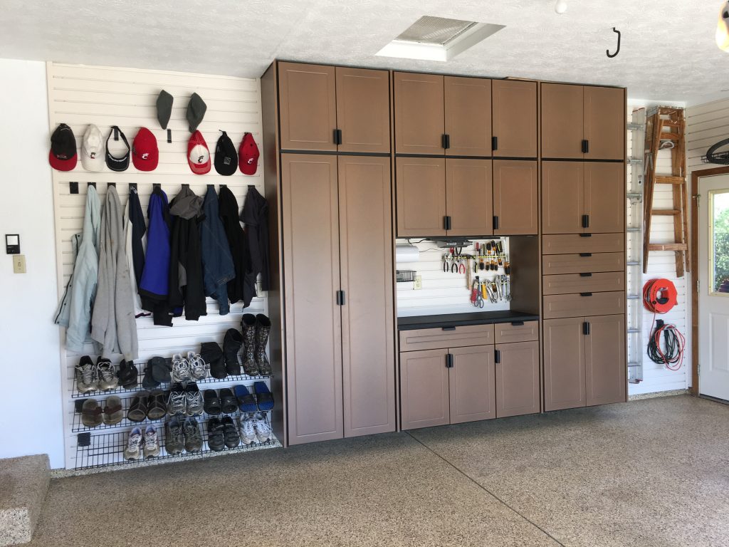 idealgarage's tweet photo. Determined that 2018 will be the year you find give a gift that's practical and useful? How about the gift of an ideal garage? We can transform any garage in a matter of hours! Schedule a free design quote today and learn just how easy it easy to get the garage of your dreams! https://t.co/DI4cMfehKL