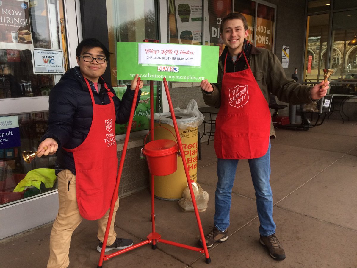 StudentLifeCBU's tweet photo. @CBUPresident... In the rain and cold, @FromCBU students and alumni participated in the @SalvationArmyUS Red Kettle campaign today at Kroger.  Thanks to all who came out.  @CBUHonors will be here next weekend. https://t.co/b9seDEwr2J
