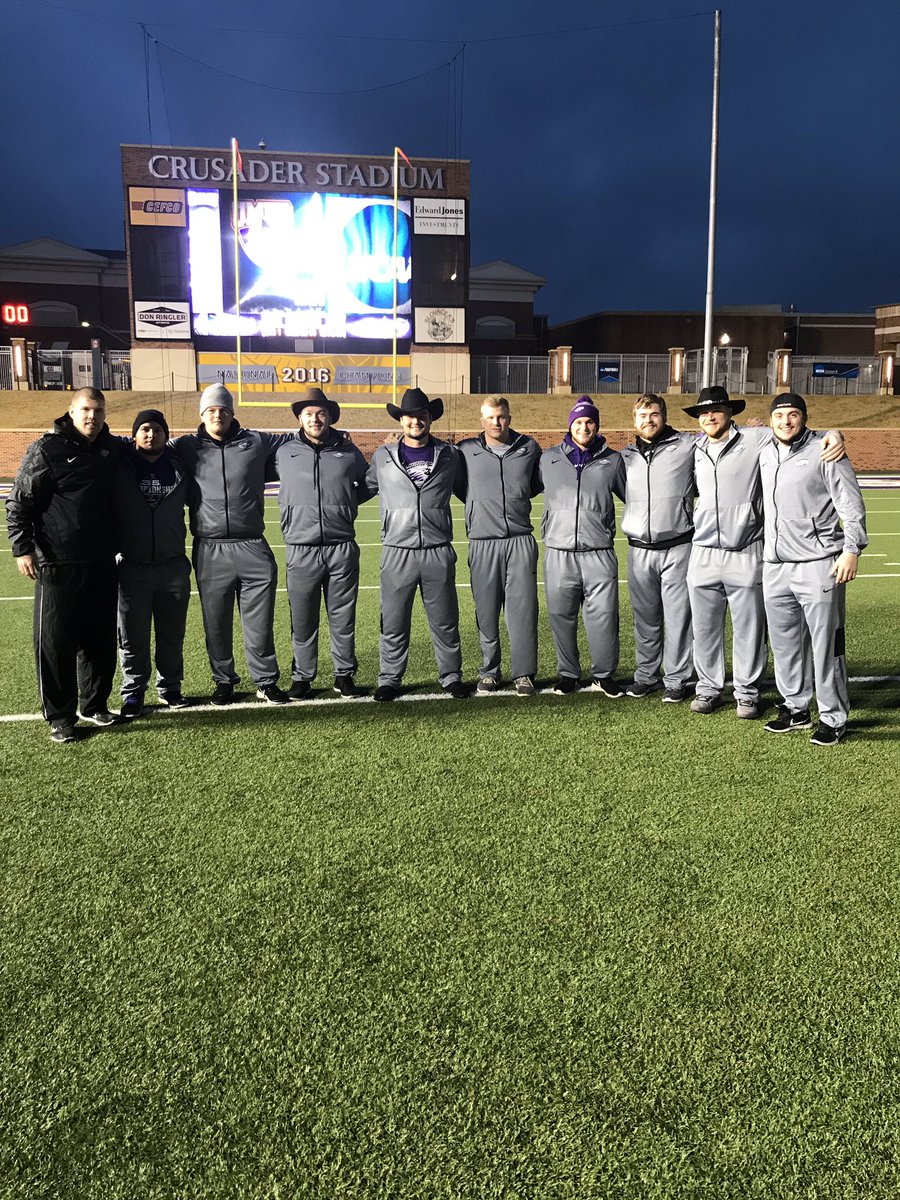 CoachRindahl's tweet image. Love these guys - 2018 was a great season!  #GoHawks #TrustTheProcess #LBU