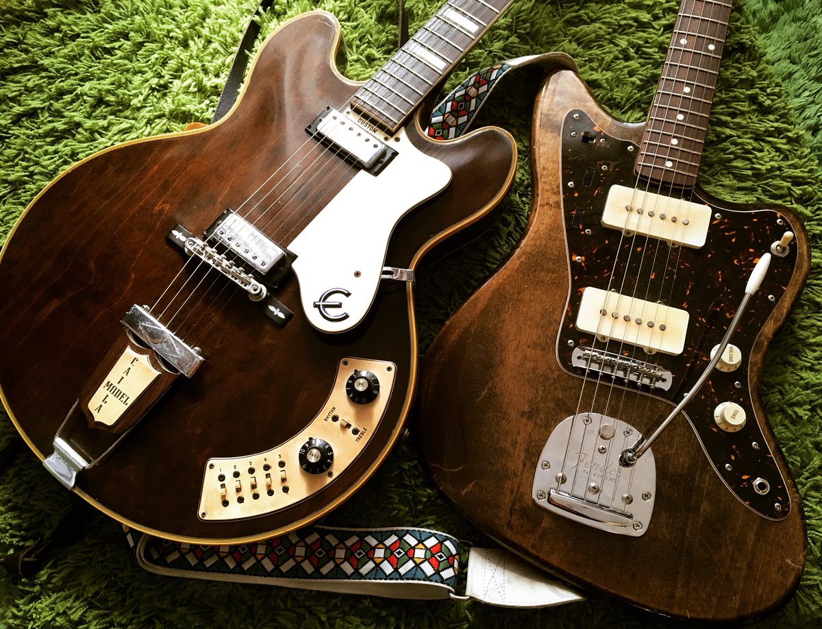 hirakawa_yuichi's tweet photo. 茶色
#fender
#jazzmaster
#epiphone
#caiola https://t.co/pj8FLOKYUo