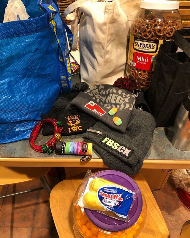 LesKnits's tweet photo. Finally home after another fun, successful and exhausting #iceweaselscometh. It’s always an adventure unloading the truck after course breakdown…
Now to find a home for the random shit in the bed of the pickup. #sandbagfairy #iceweasels #fuckyeahbikes https://t.co/yKWo42BSbx https://t.co/sDUzfj6uGN