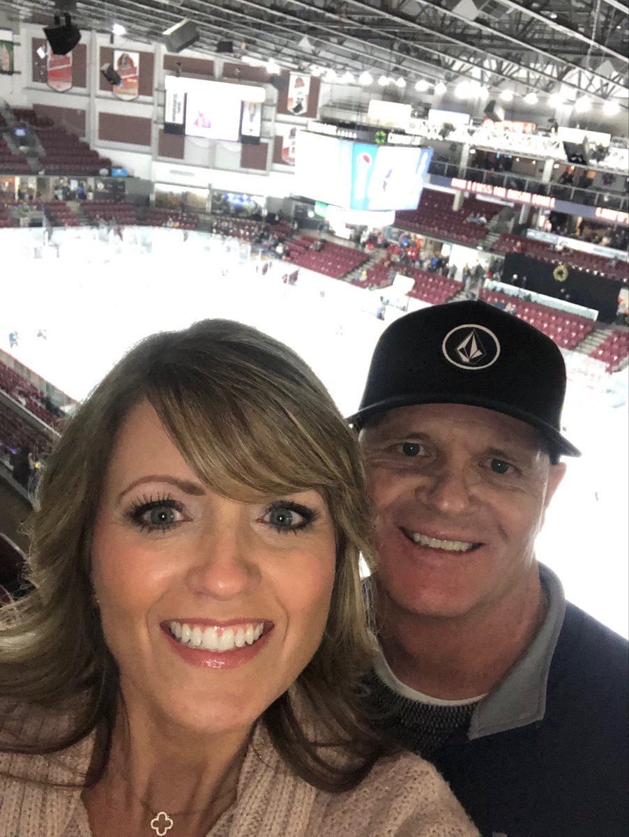 PayneCari1's tweet photo. Go Steelheads!  #feelthesteel https://t.co/5xENZoFRBu