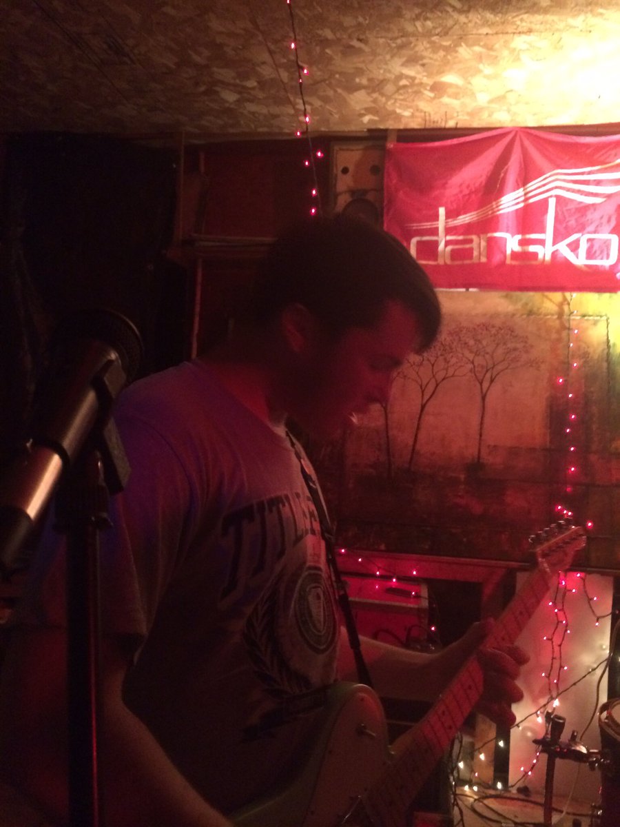 Goodnight to <a href="/giantsatlarge/">Giants At Large</a>  ❤️ When Pines was a baby they taught us how to tour. Matt recorded an EP of ours. I’m sad I can’t be in Long Island tonight.  Sweet dreams to one of the best.