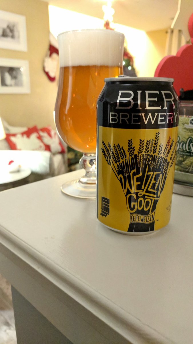 IndyCraftBrew's tweet photo. Getting my Goot on tonight with some The Bier Brewery Weizengoot.  Just full of banana and cloves flavors and aromas.

#tistheseason https://t.co/NlWsPaAlqE