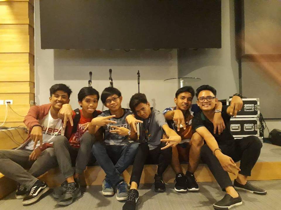 cooquie07's tweet photo. It is God's will for you to have some men to accompany with.
As iron sharpens iron, so one person sharpens another.
- Proverbs 27:17
#ElevateBayArea
#DiscipleshipGroup
#SavedToServe https://t.co/Y1hl7GM9zp