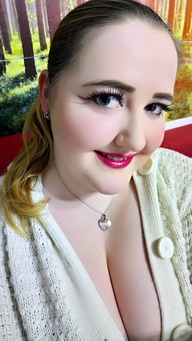 Come and sign up to my site for free and chat with me anytime https://t.co/mWXUofelQK https://t.co/E<a href="/tag/tgif"class="tags"><span>#tgif</span></a>