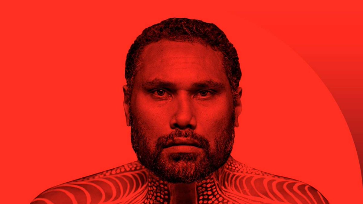 SydOperaHouse's tweet photo. Radical Son's often-poignant lyrics chart a course from hopelessness to healing; mercilessly deconstructing what is, and forever imagining what could be. Catch Radical Son in the Utzon Room this Wed 12 Dec: https://t.co/beFiKZQQto #sydneyoperahouse #firstnations #radicalson https://t.co/ps5a7D70AS