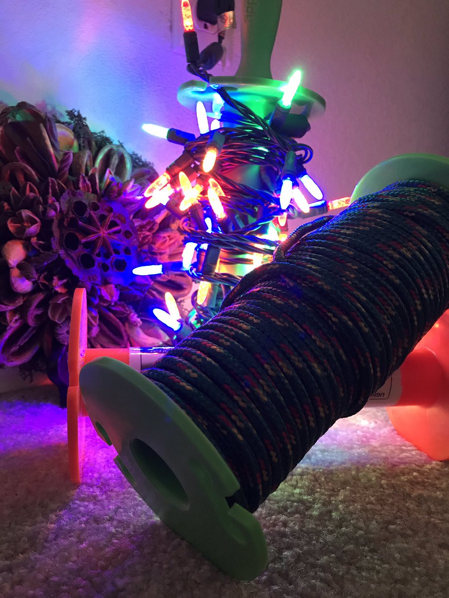 NickJRishwain's tweet photo. Last year my dad started selling this cure for #tangledlights. It’s the @kordkaddy and @DCPlateKing loves it. https://t.co/O6glpbJZwF. https://t.co/shMIScZ8TY
