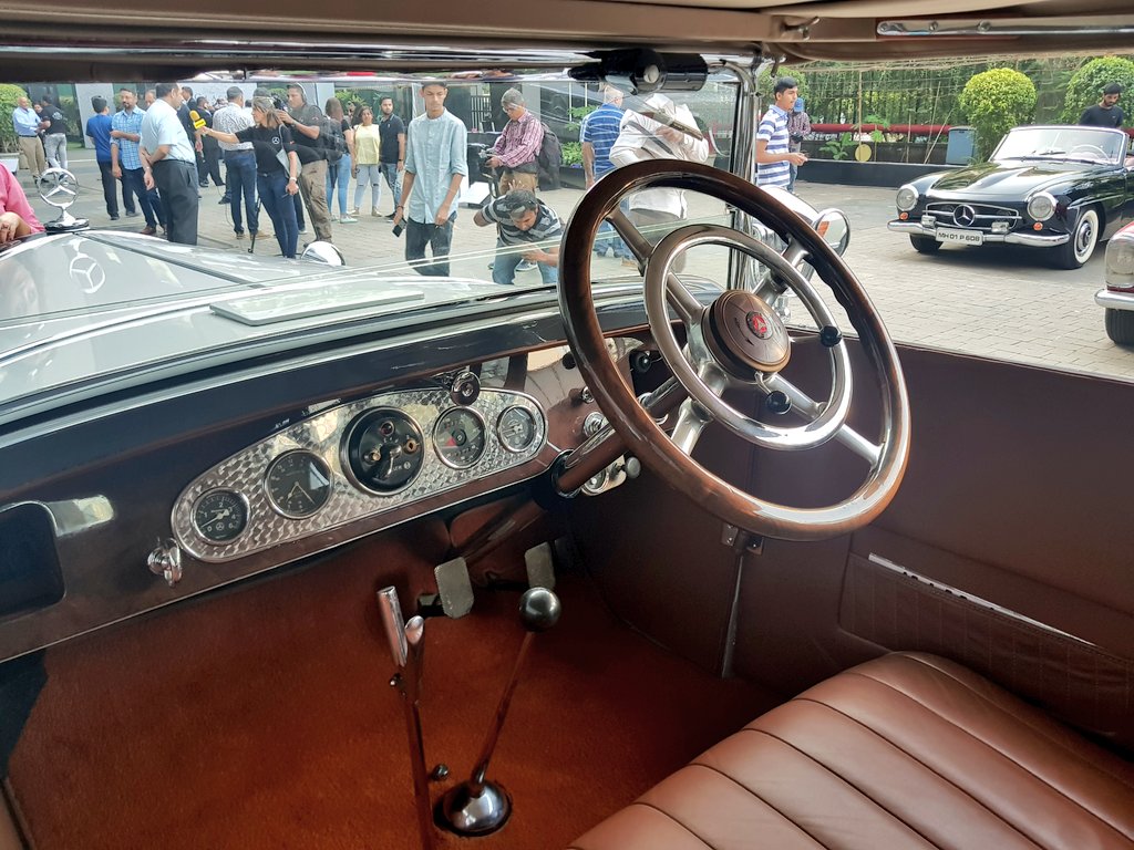 autocarindiamag's tweet photo. Next up is the 1929 Nurburg. It was the first Merc to get an eight-cylinder engine, and was also the largest model from the company at the time. #MBClassicCarRally2018 #MBCCR https://t.co/5NsPbAmXcr