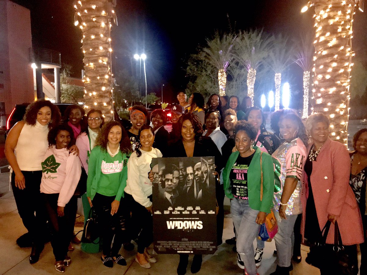 Loni Love tweet media