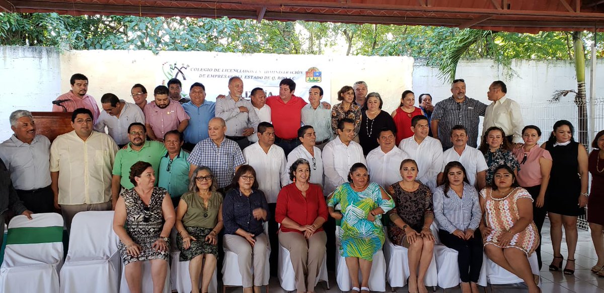 omaralpuche's tweet photo. #DíaDelAdministrador En representación del Gobernador @CarlosJoaquin asistió el titular de la @Oficialiaqroo @AlamillaManuel lo acompaña @QuirozJudith #LAE del @itcun entre la mayoría de #MapachesLAES del @IT_Chetumal @chetubien @cancunmio @licsergiochago @ConlaCancun @iapqroo https://t.co/wOvcg5fErC
