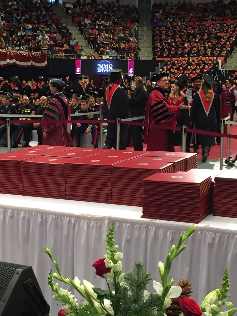 LisaMGloss's tweet photo. Neither an air-traffic-control flight delay in DC or fog-cancelled Pullman flight, not even a sleepless night in SeaTac to catch the 6:30 am Spokane flight could keep me from the joyous celebration of a Coug commencement. Congratulations, Dec 2018 graduating class!! #GoCougs https://t.co/c1G3TR0ehI
