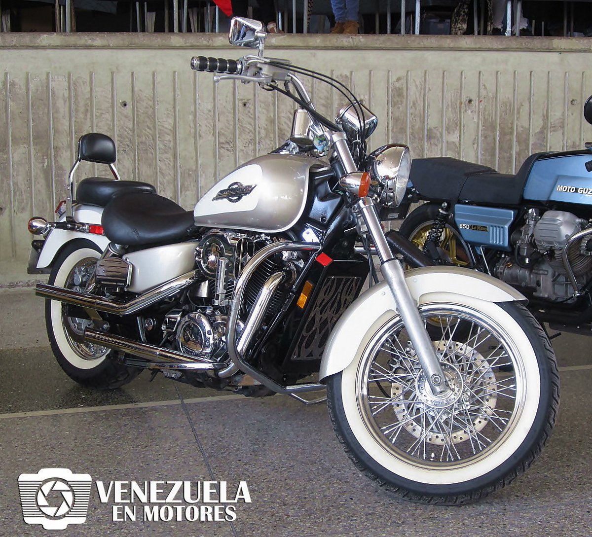 Salon del Vehiculo y Motos clasicas, realizado en la Hermandad Gallega de  Venezuela #hermandadgallega #clasicos #Vehiculosclasicos #fotografia  #caracas #venezuela, image size:1200x1089