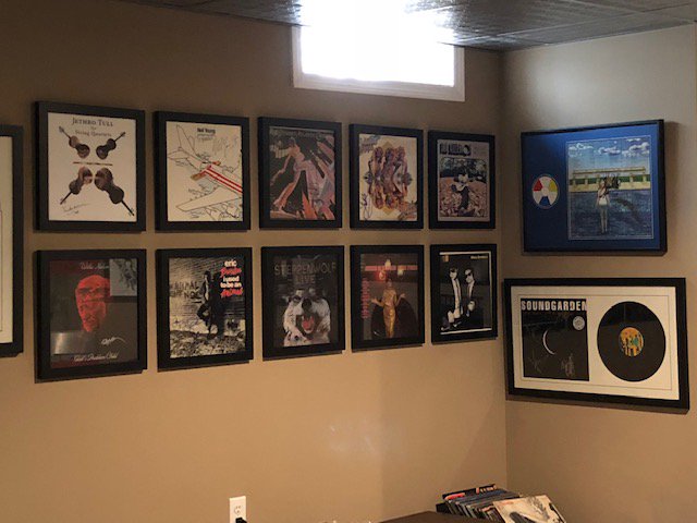 FrameMyRecord's tweet image. ⚡️ “Vinyl Record Display Frames by Frame My Collection”